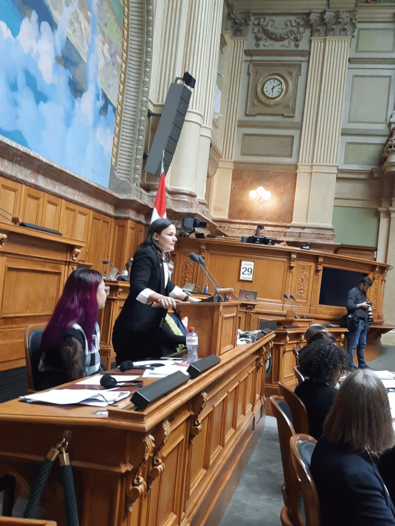 Session des femmes de la commission pour le droit de vote des résidents